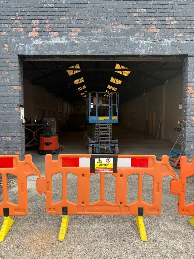 Asbestos roof sheet removal