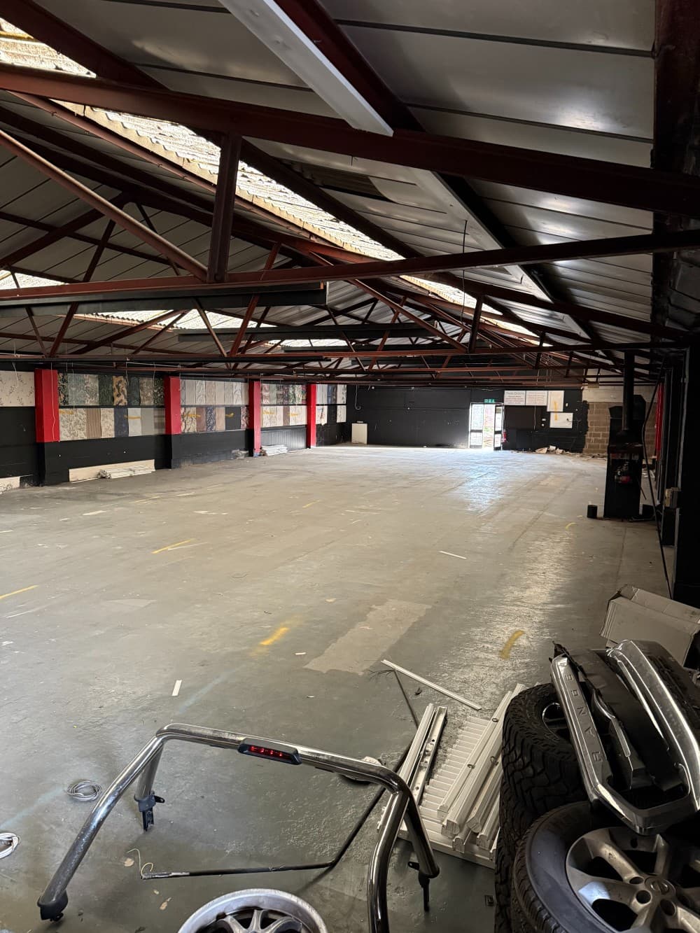 Asbestos roof sheet removal