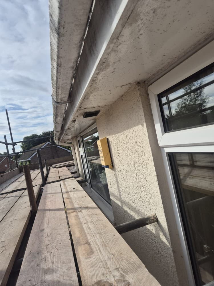 Domestic asbestos roof job